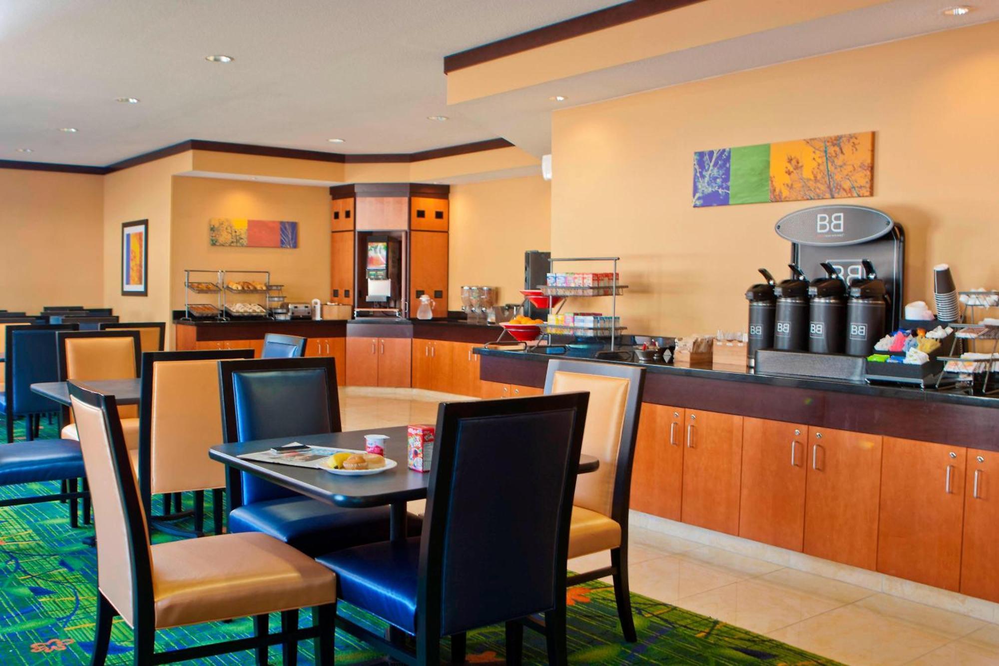 Hotel Fairfield & By Marriott Champaign