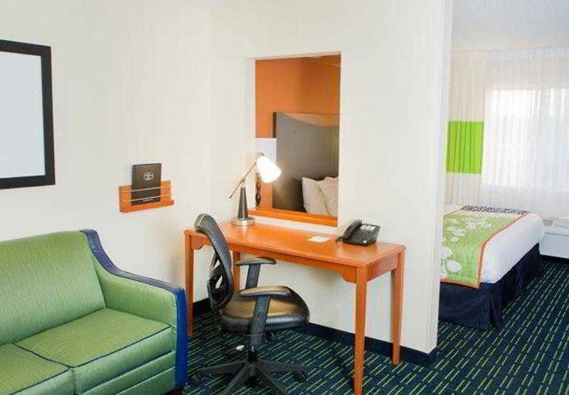 Hotel Fairfield & By Marriott 3*